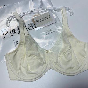 Prunaire daily bra Enchantment Lace Minimizer Unde